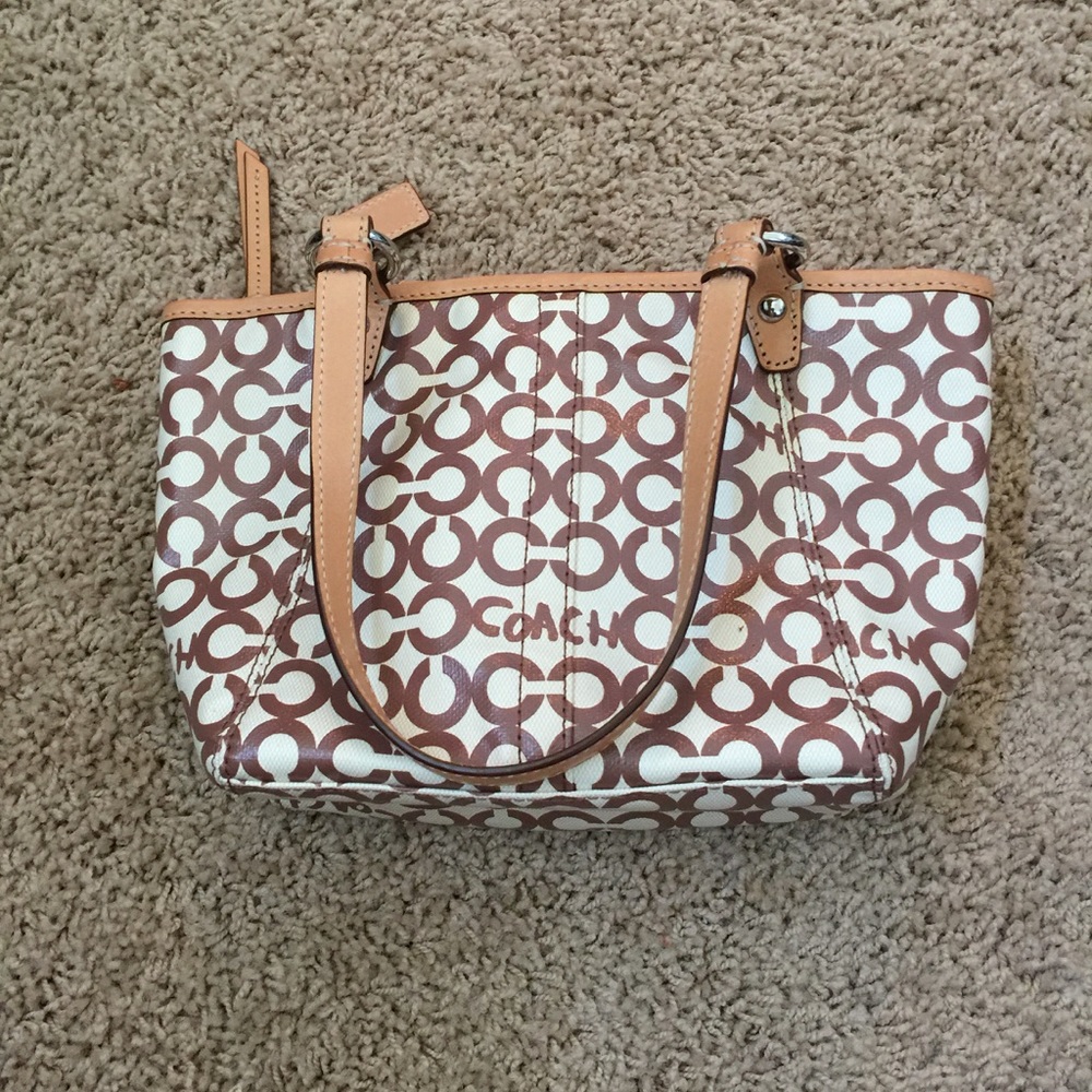 🆕 authentic NWOT coach bag