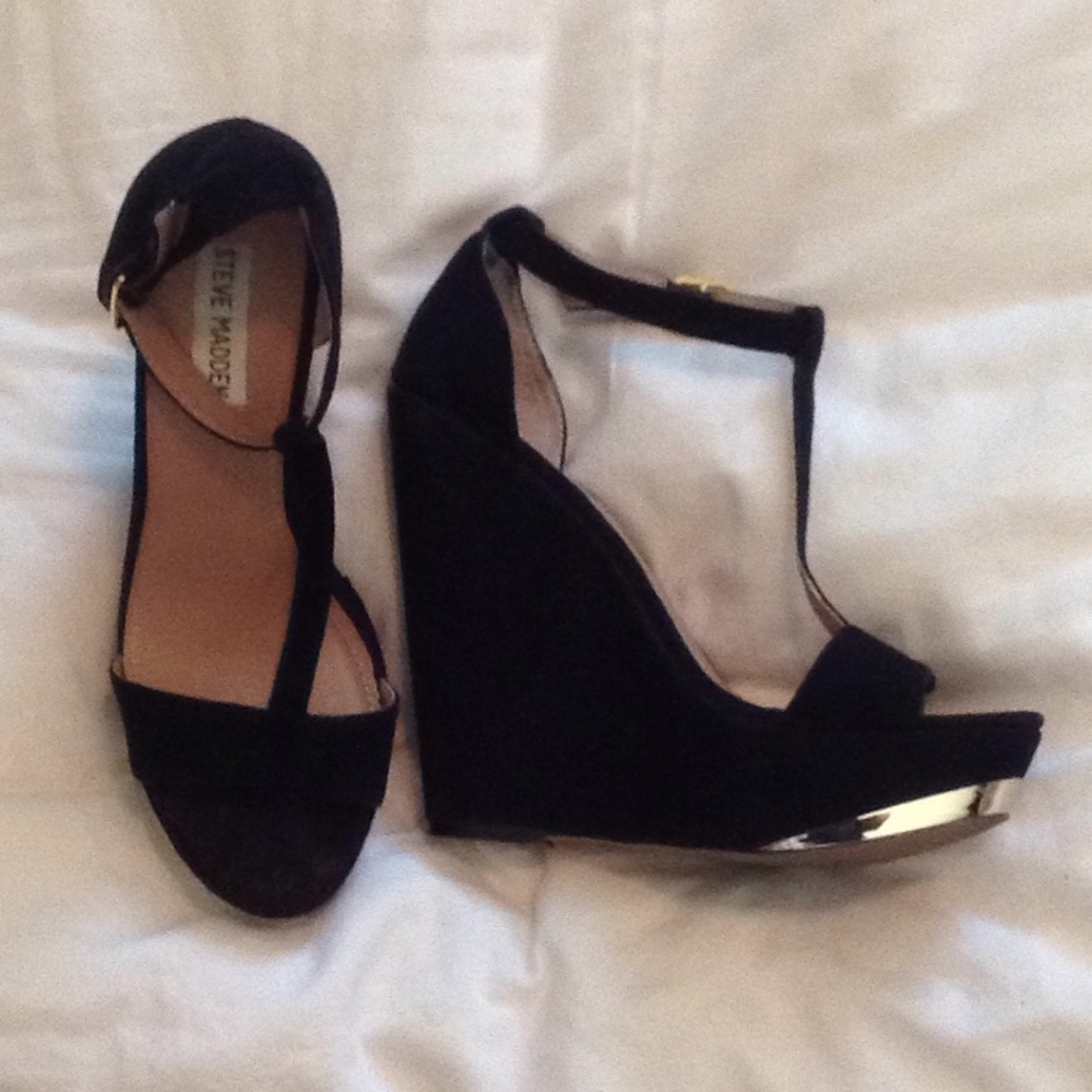 Steve Madden xtrime black wedges size 7.5