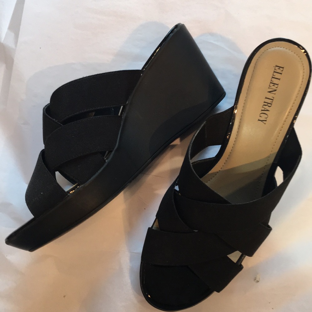 Ellen Tracy Platform Slides