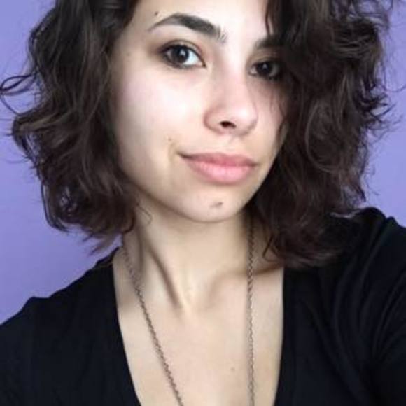 Meet your Posher, Emily - Picture 1 of 1