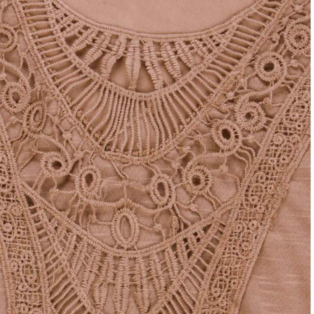 🆑New T-Shirt W/Beautiful Detail-only 1 S Left - Picture 5 of 7