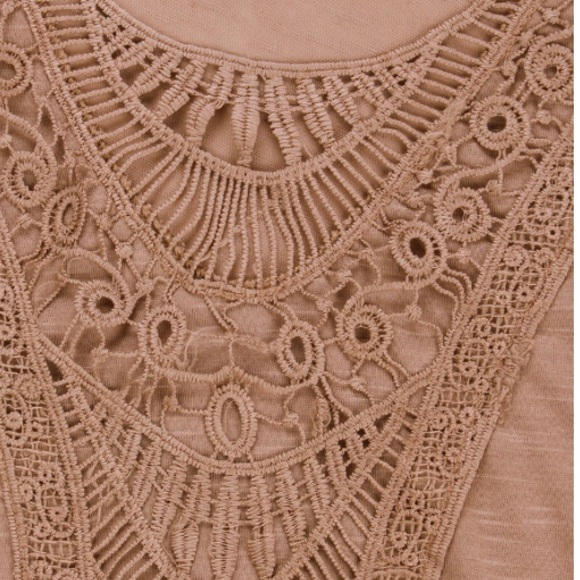 🆑New T-Shirt W/Beautiful Detail-only 1 S Left - Picture 5 of 7