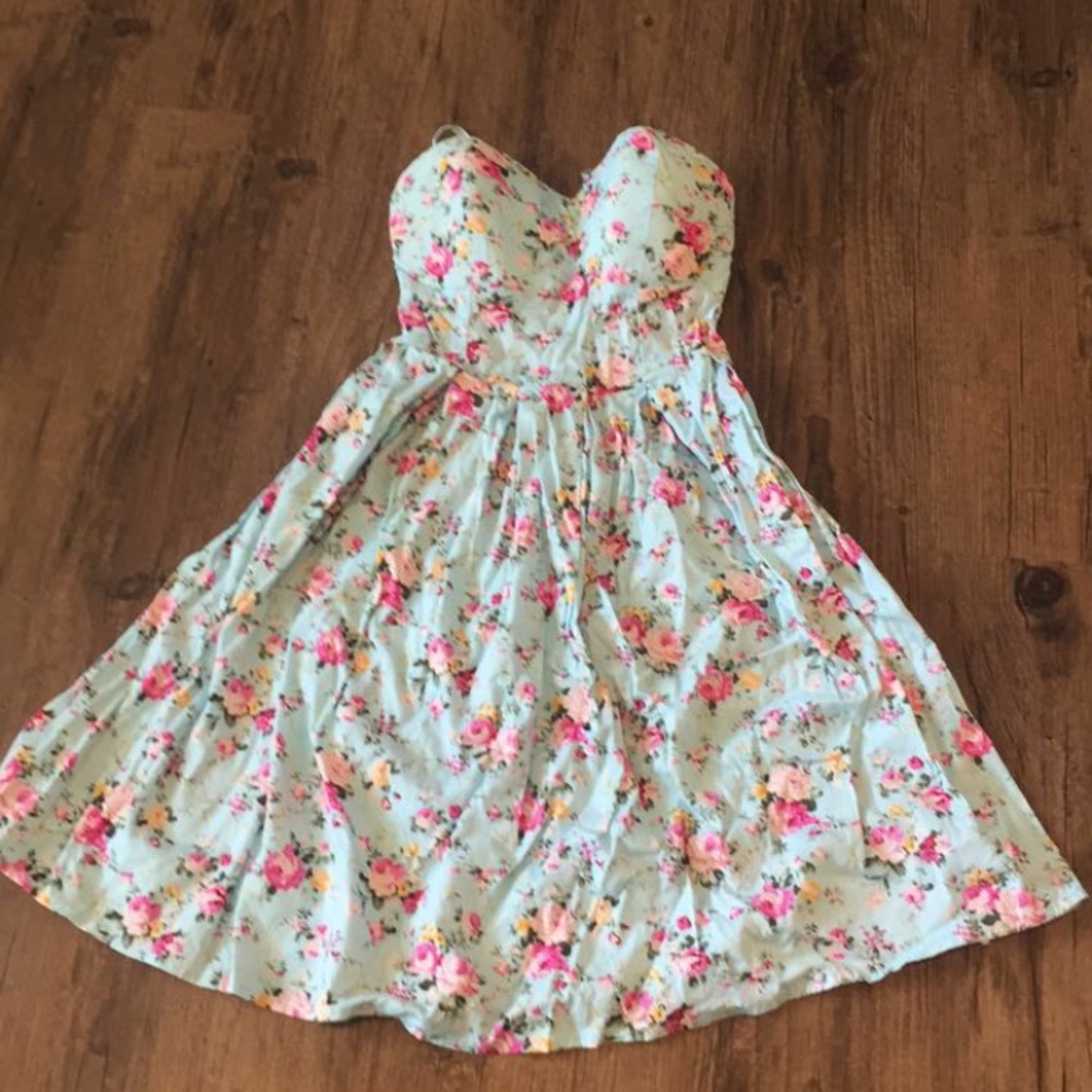 Size small rue 21 dress !