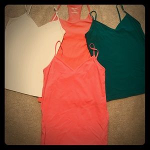 Lot of 4 Old Navy Tanks