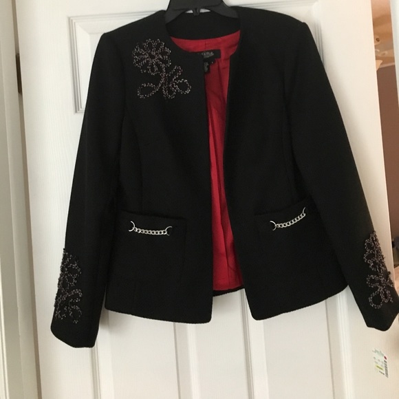Black jacket w/ beautiful detailing - Picture 1 of 6
