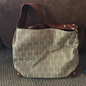 Excellent condition Michael Kors purse