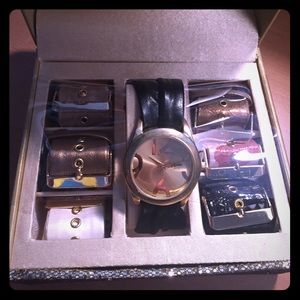 Novelle Gold Watch with 7 bands