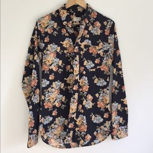 Club Monaco floral print button up