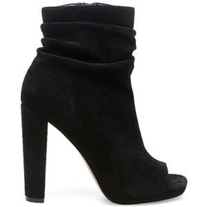 Steve Madden EllisonHeeled Booties! Like Brand New