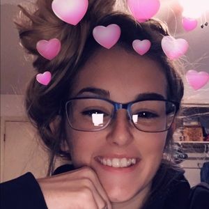 Meet your Posher, Tiffany