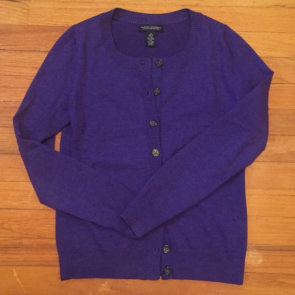 📦 🚚 EVERYTHING MUST GO! BR Merino Wool Cardi | Size S - Picture 2 of 3