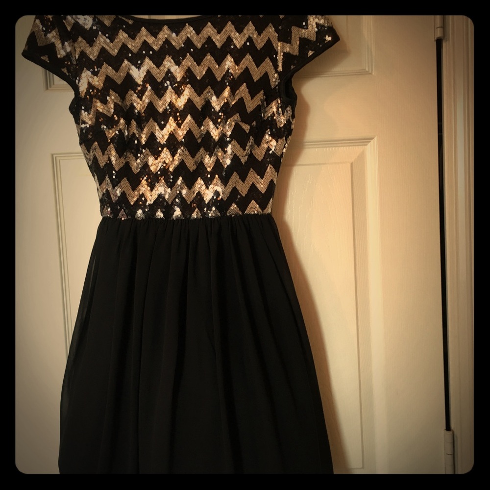 Super cute semi formal dress with chevron print