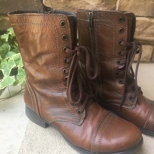 Size 8 Steve Madden troop boots