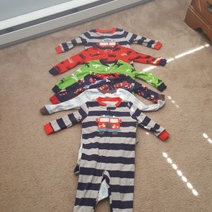 😪😪😪 SIX Boys CARTER'S PAJAMAS SIZE 2T🤗