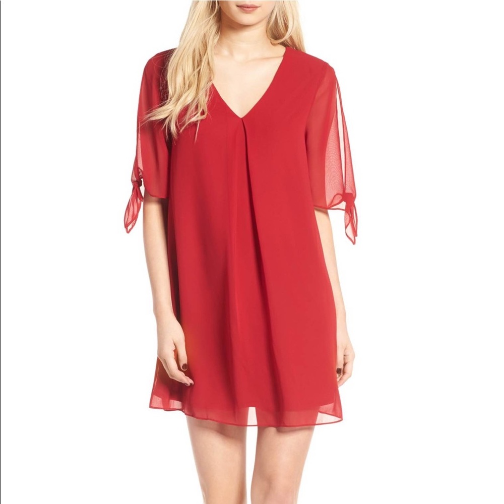 💕NWT 💕Sopranos split sleeve red chiffon dress