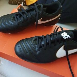 Nike Soccer Cleats Size 8 Mens