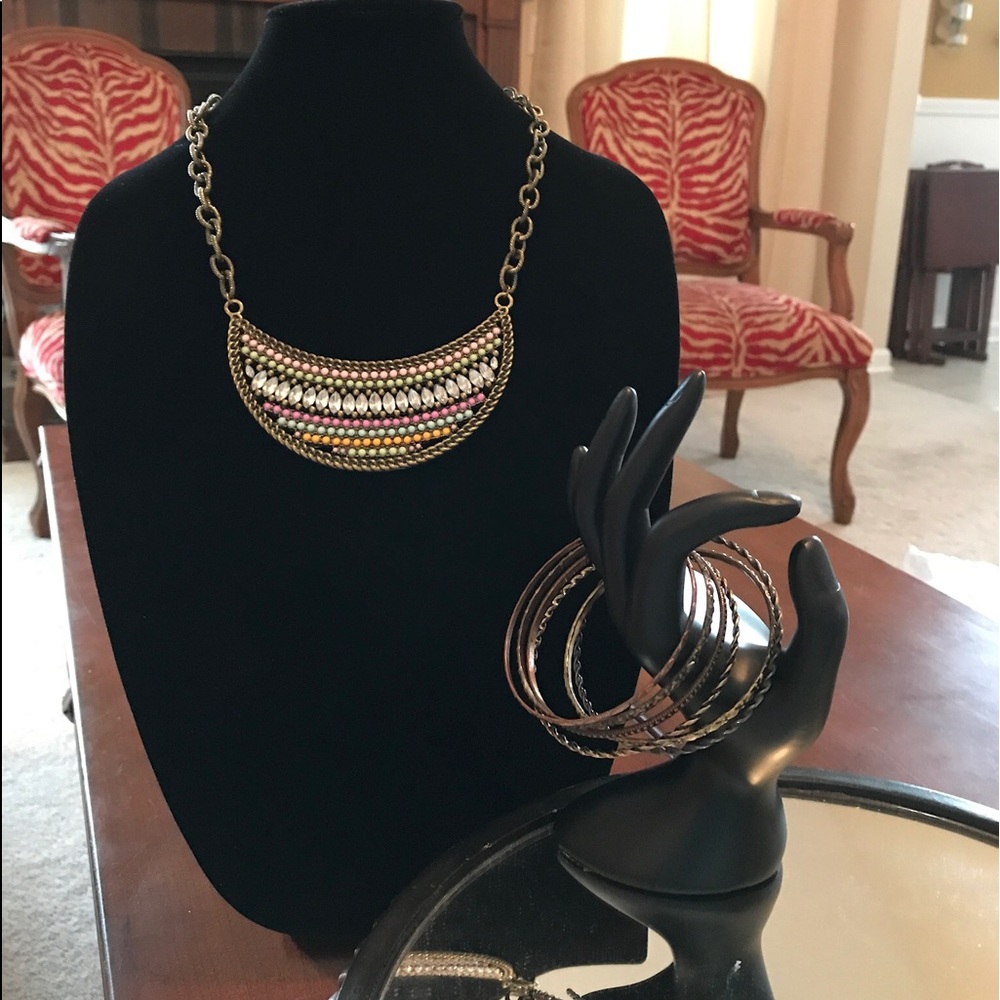 Antique gold necklace and bangles
