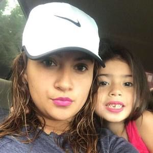 Meet your Posher, Nora