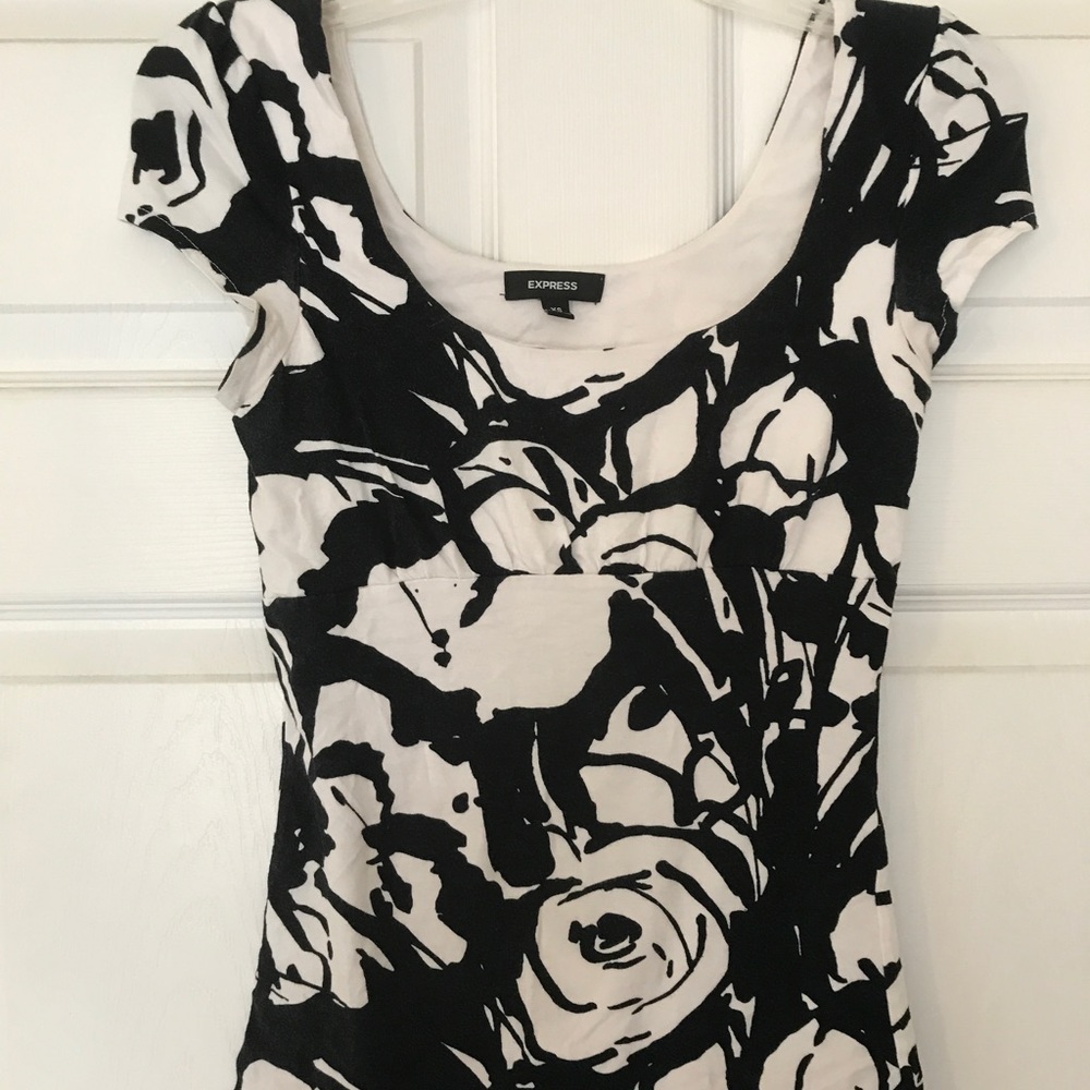 Express cap sleeve blouse