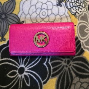 Michael kors wallet