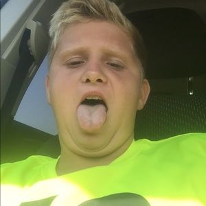 Meet your Posher, Derek