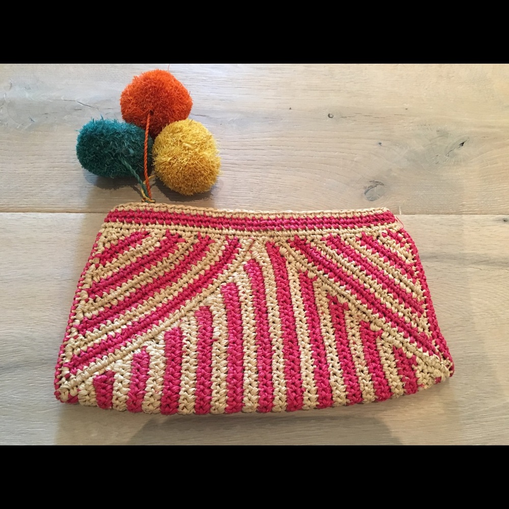 Mar Y Sol clutch