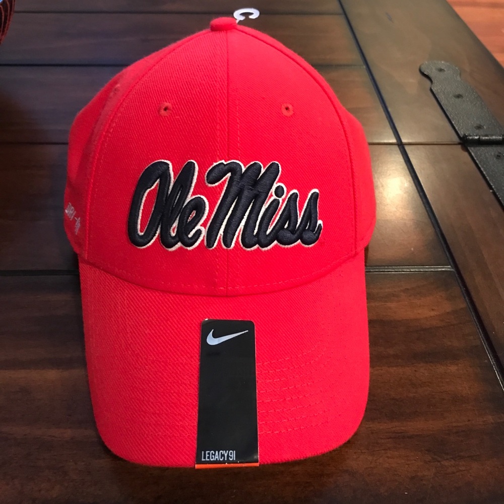 Ole Miss Nike Swoosh FLEX NWT