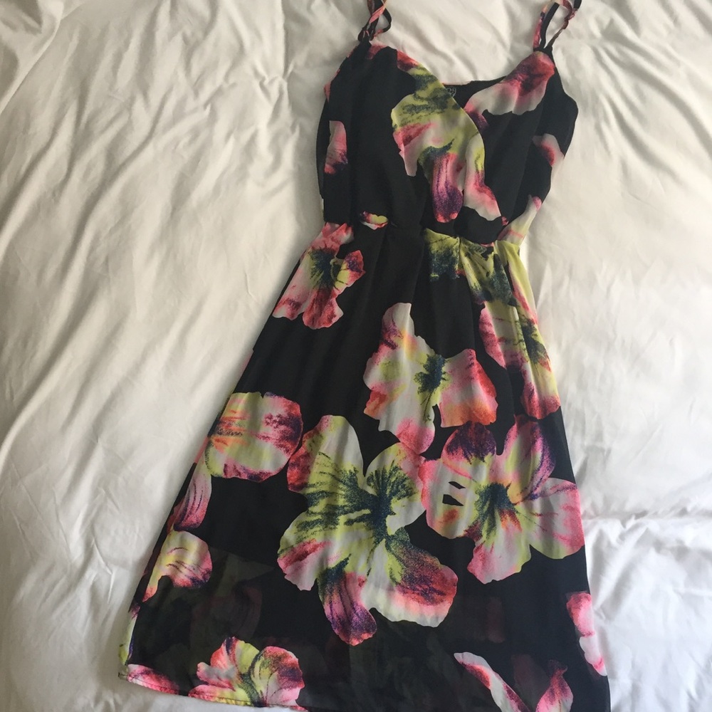 Beautiful summer dress flower print XS Bobeau