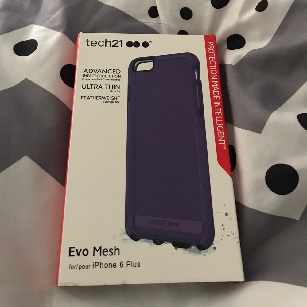 Tech 21 IPhone 6 Plus Purple Case