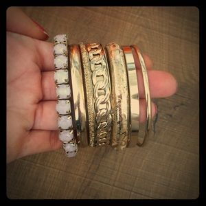 Francesca's bangle set ✨