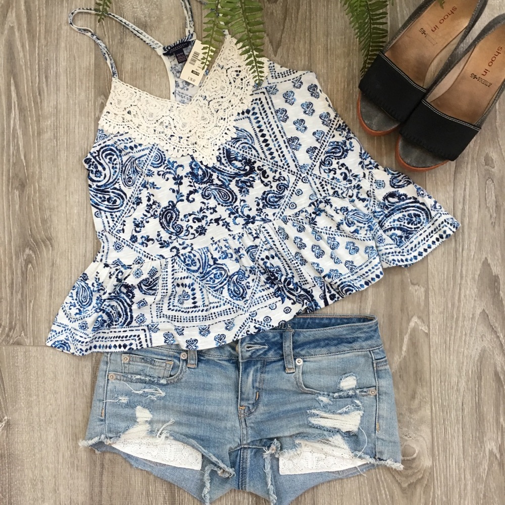 🎈SALE🎈Aeropostal Blue and White Top