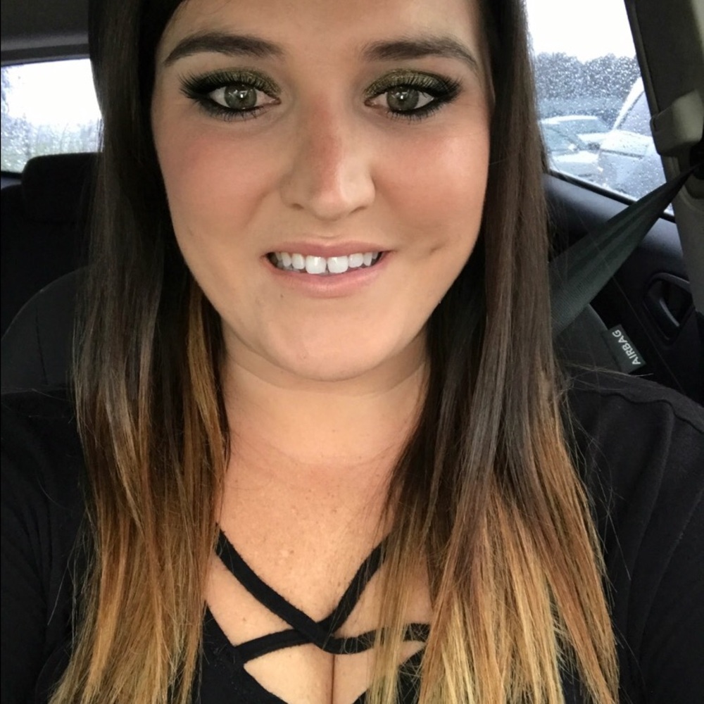 Meet your Posher, Brittany