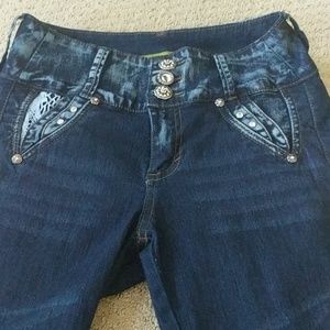 Vso butt lifting jeans made in Columbia.