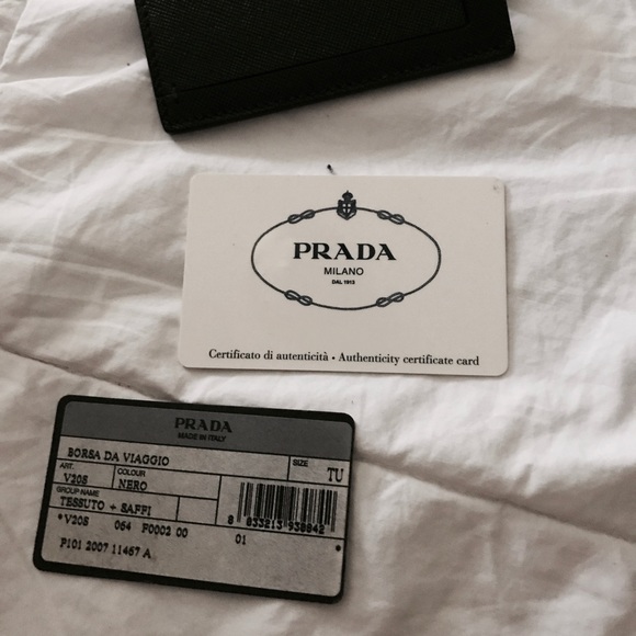 Prada - Picture 4 of 4