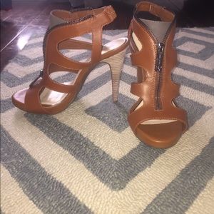 Jessica Simpson brown sandal