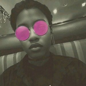 Meet your Posher, Natasha