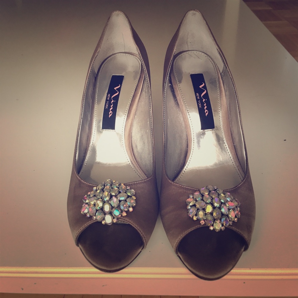 Nina shoes Fiery-YS "latte crystal" color size 6M