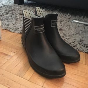 Rain boots