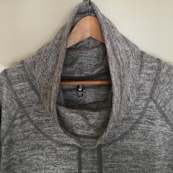 Gray scoop neck sweater - Picture 2 of 2