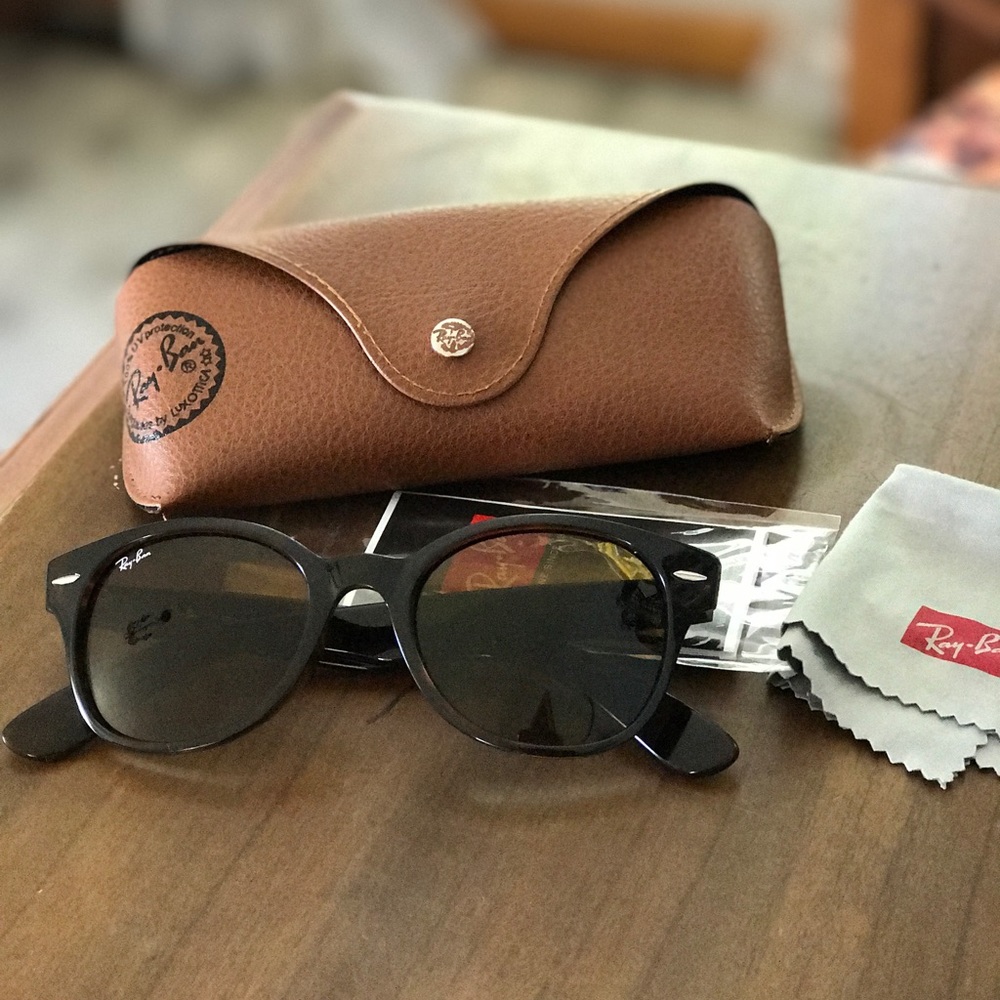 RAY BANS