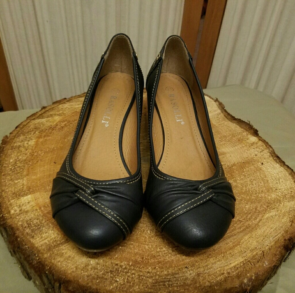 Navy blue wedges