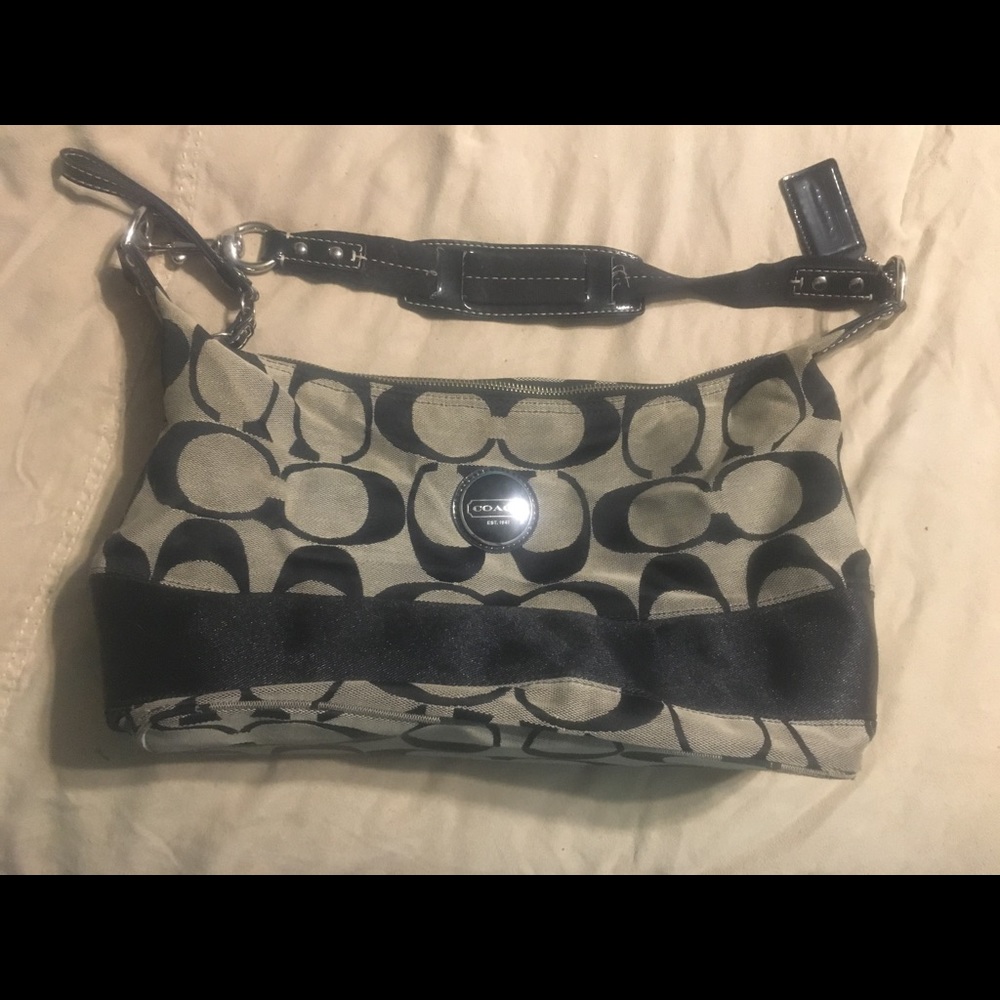 Coach purse - Picture 1 of 2