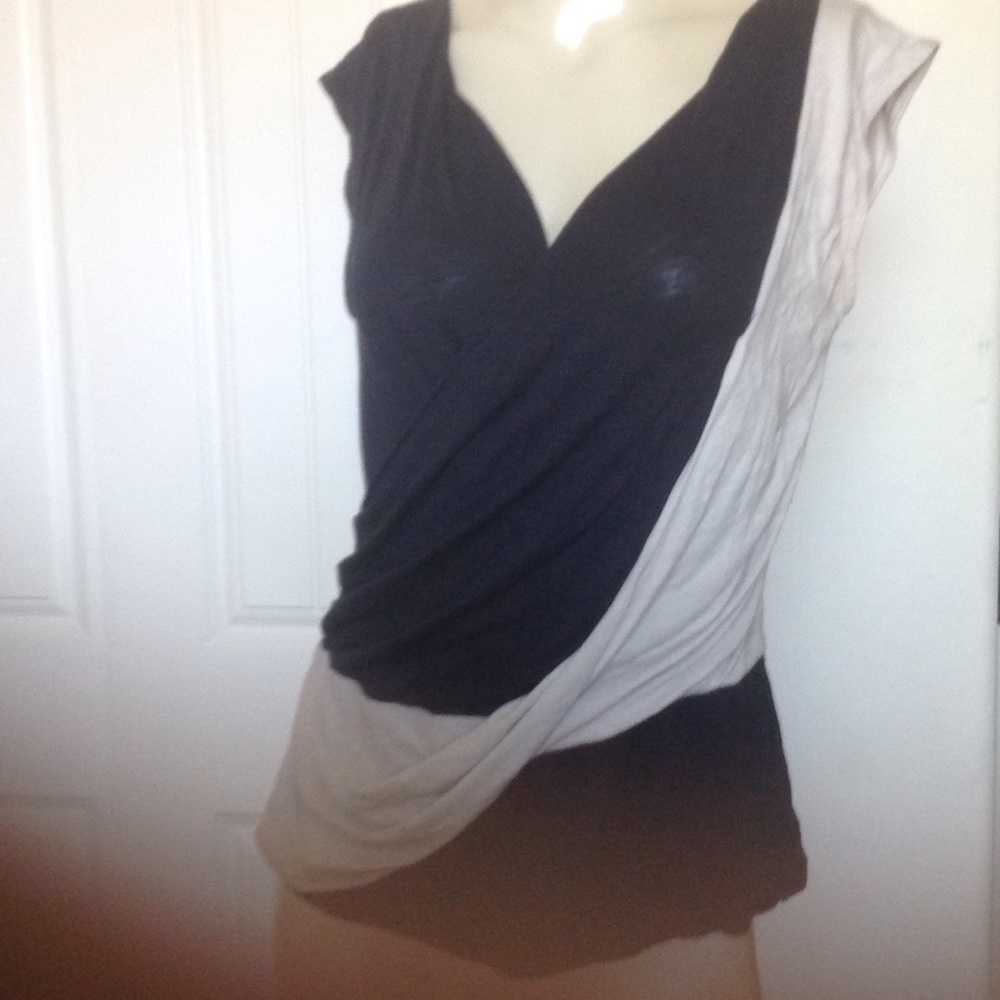 Beautiful Blouse - Closet Clear Out! ONLY $10