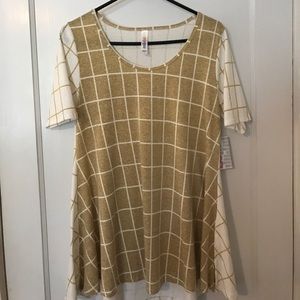 NWT LuLaRoe Perfect T. Size small.