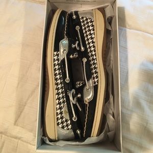 Houndstooth Sperrys