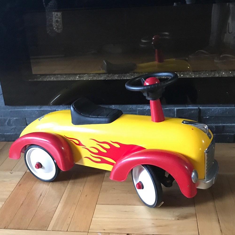 FOA Swartz Fire Red Ride On Metal Toy Car