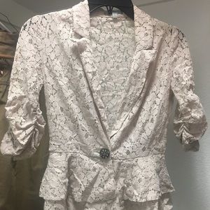 Lace 3/4 sleeve blazer in ivory