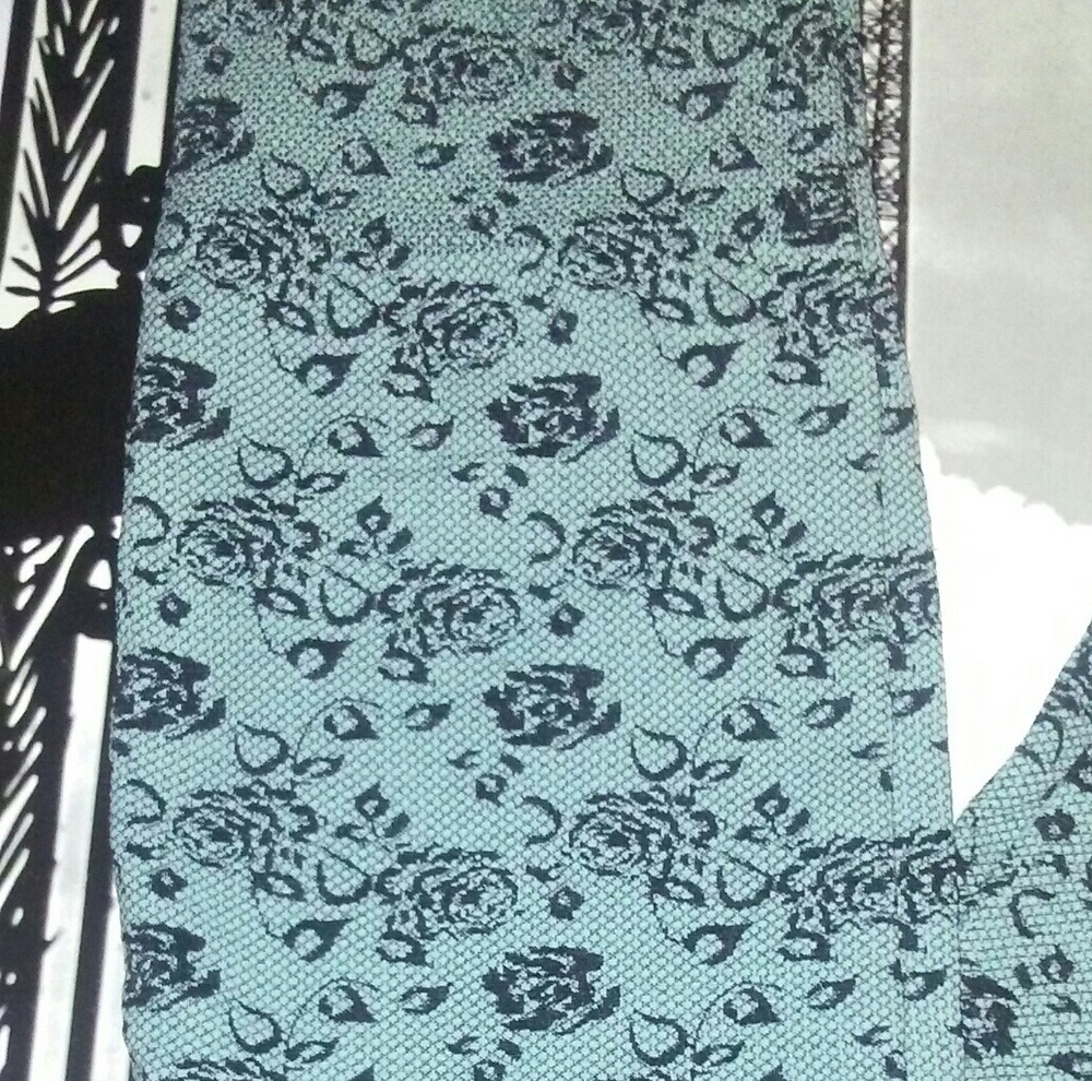 Women's leggings - Picture 1 of 2
