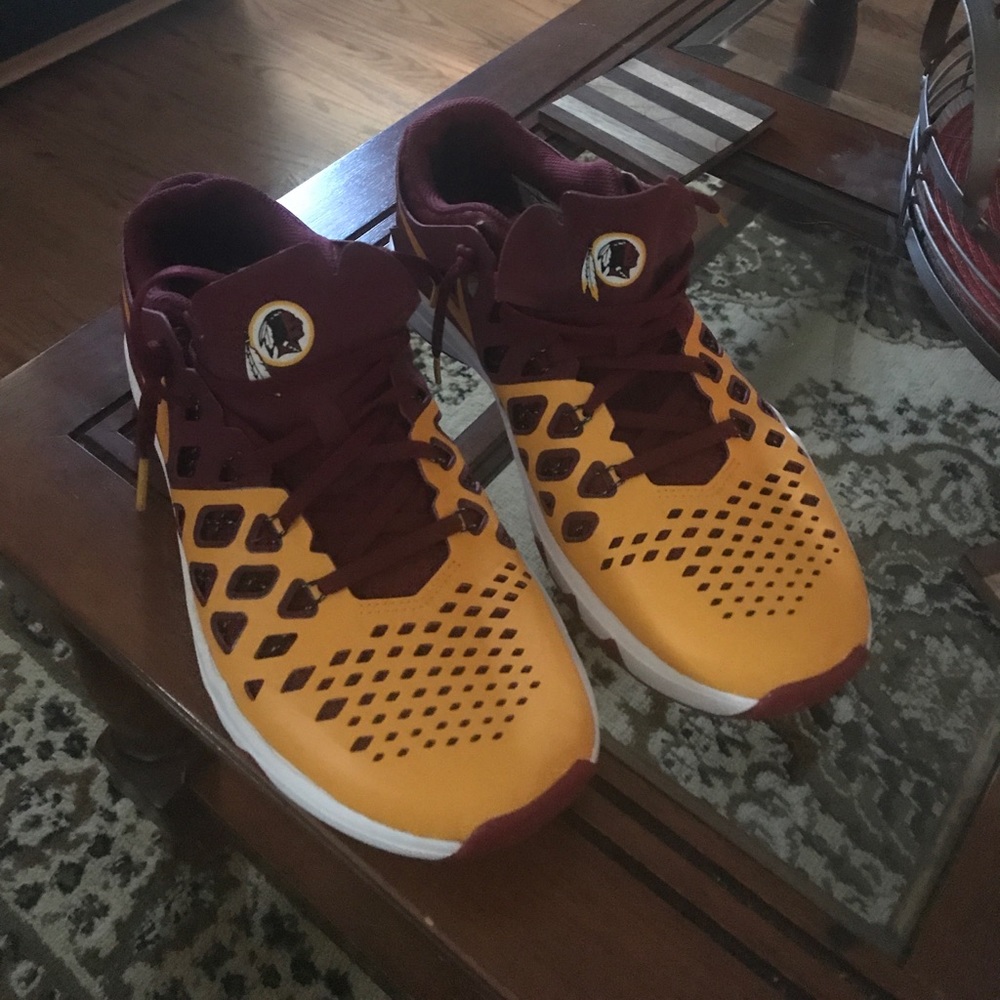 Men's Redskin Nike sneakers