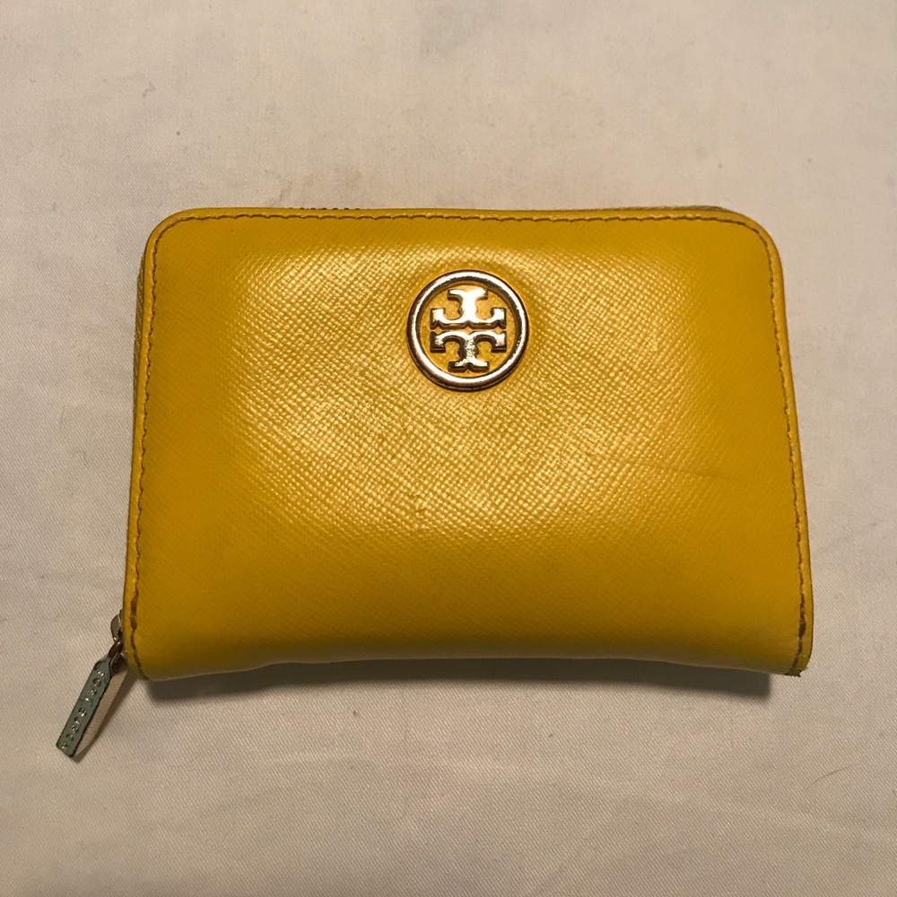 Tory Burch Zipped Mini Wallet